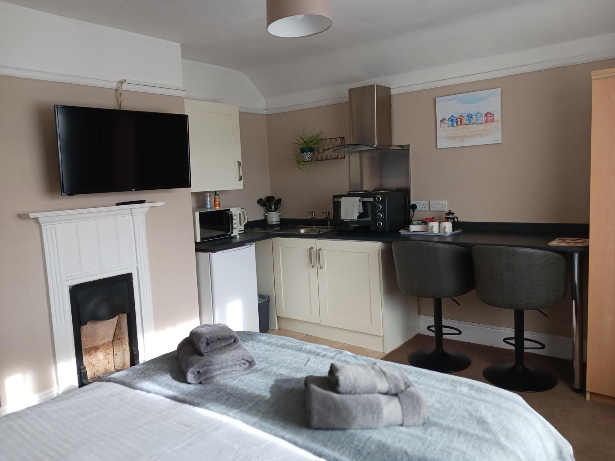 Felpham Guest House - Self Catering Bognor Regis Exterior foto